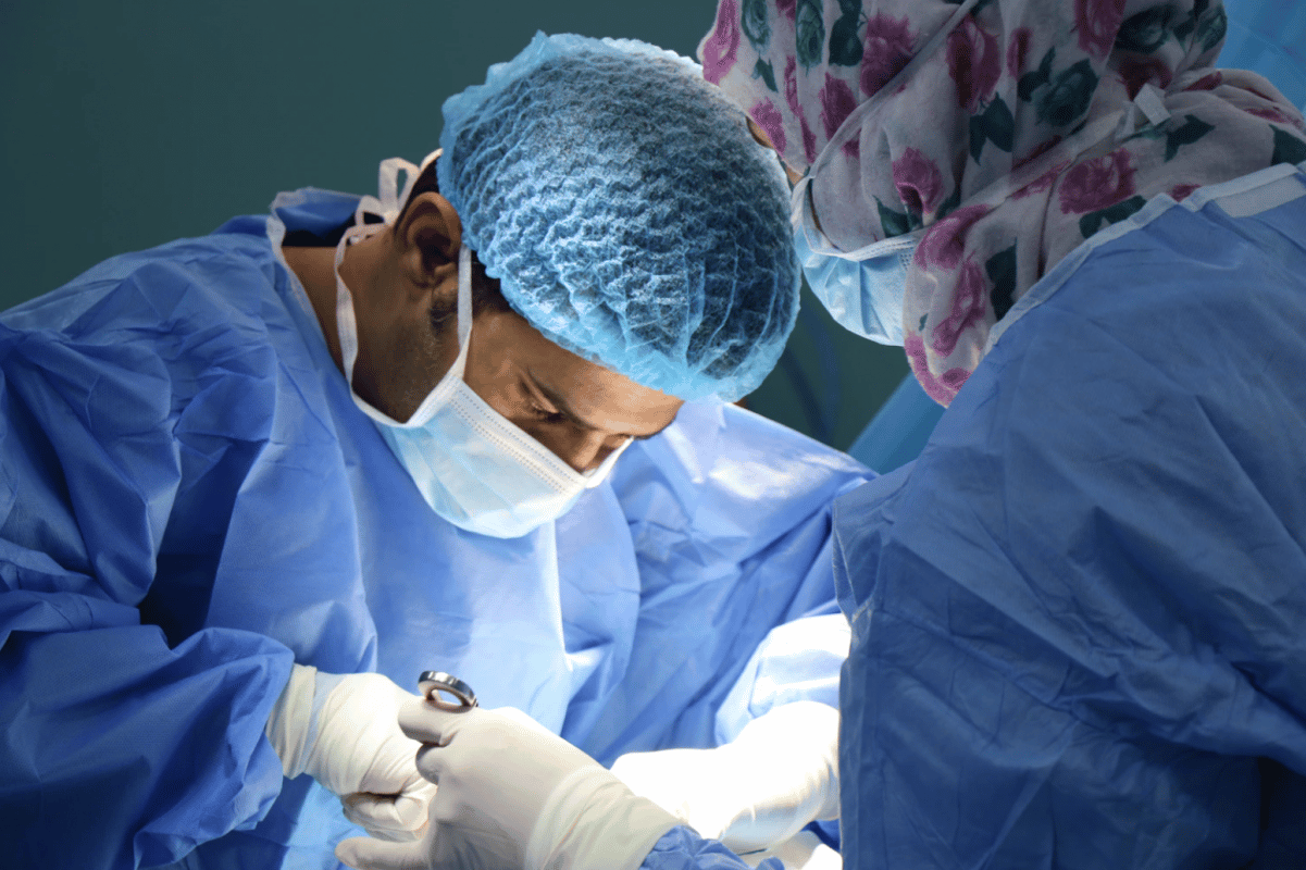 hair loss surgeons operating